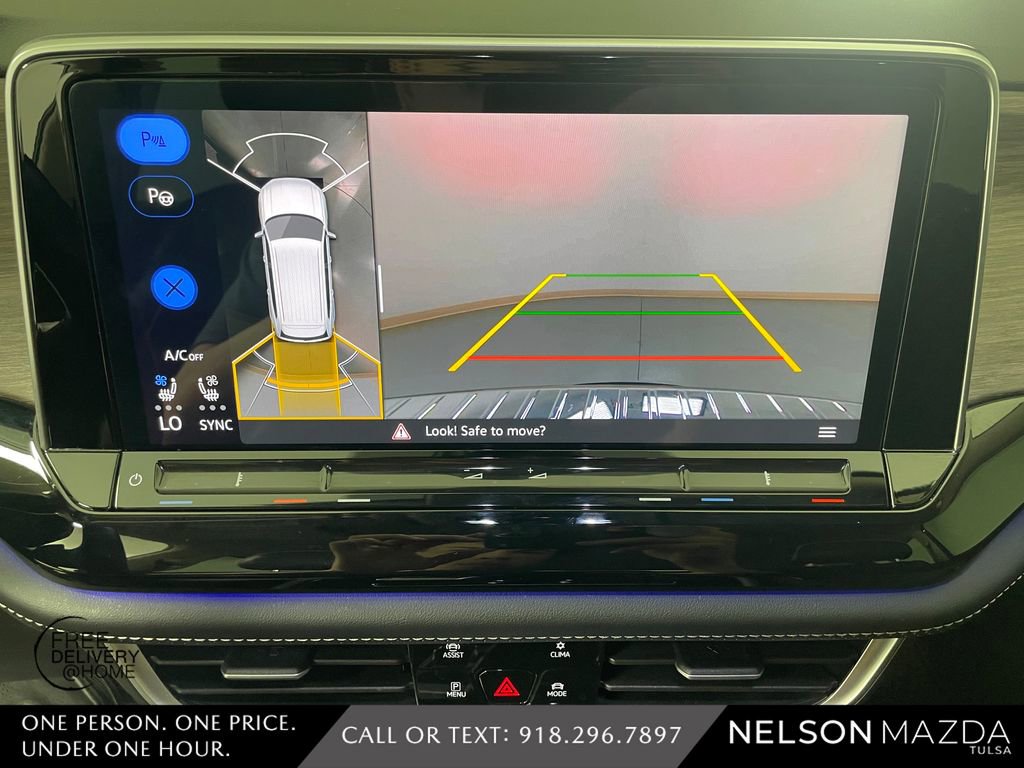 Used 2024 Volkswagen Atlas SEL Premium R-Line image 30