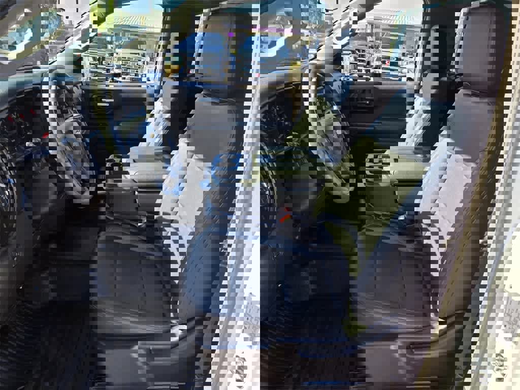 Used 2023 Chevrolet Silverado 1500 W/T image 10