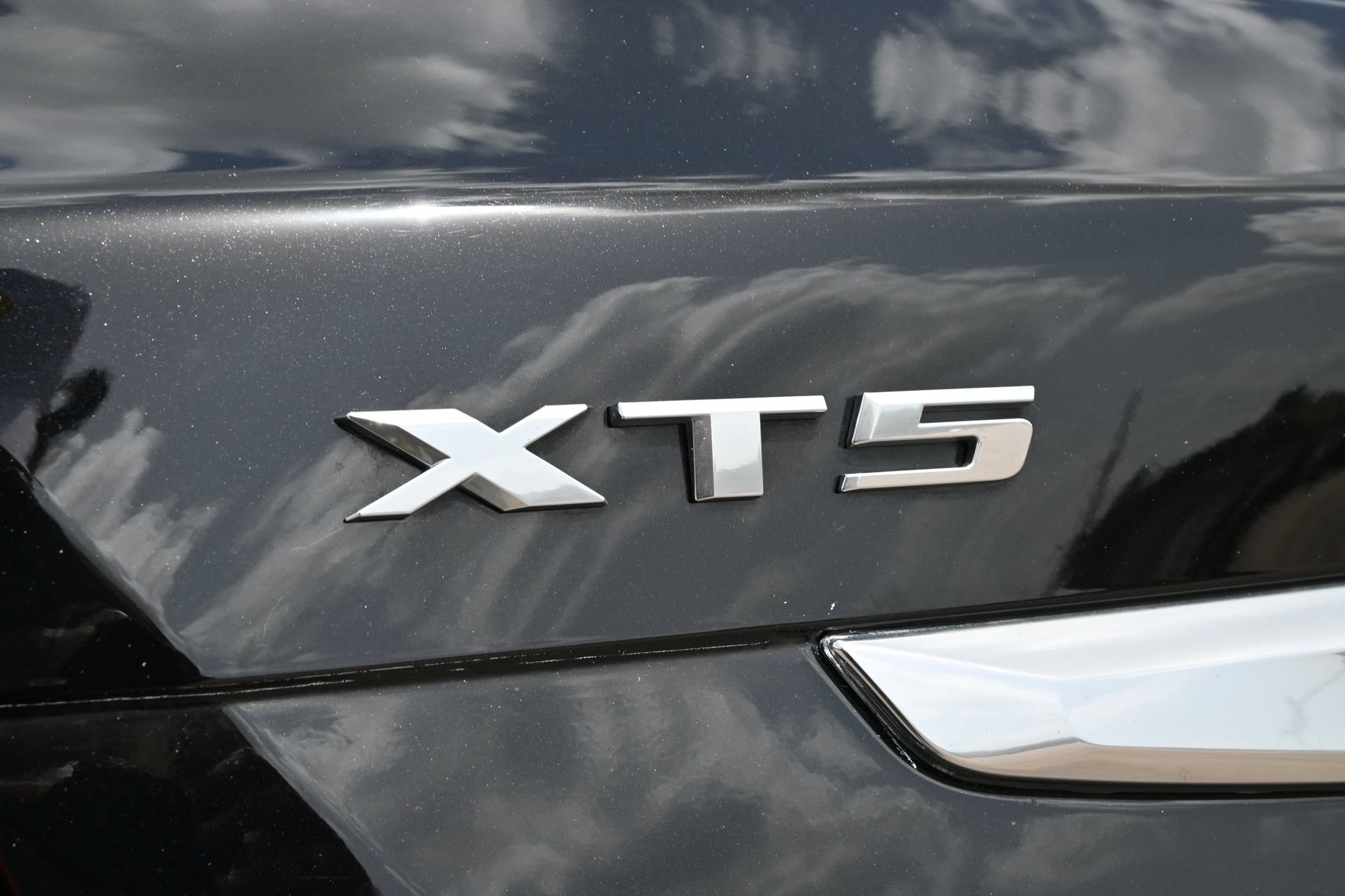 Certified 2025 Cadillac XT5 Luxury FWD image 22