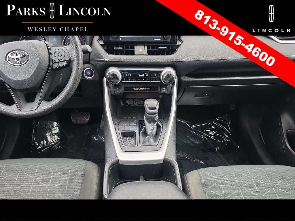 Used 2022 Toyota RAV4 XLE FWD image 13