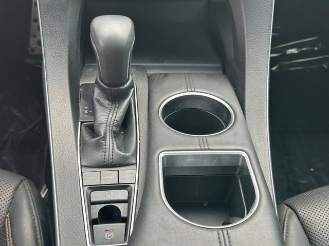 Used 2019 Toyota Avalon XSE w/ All Weather Liner Package FWD image 20