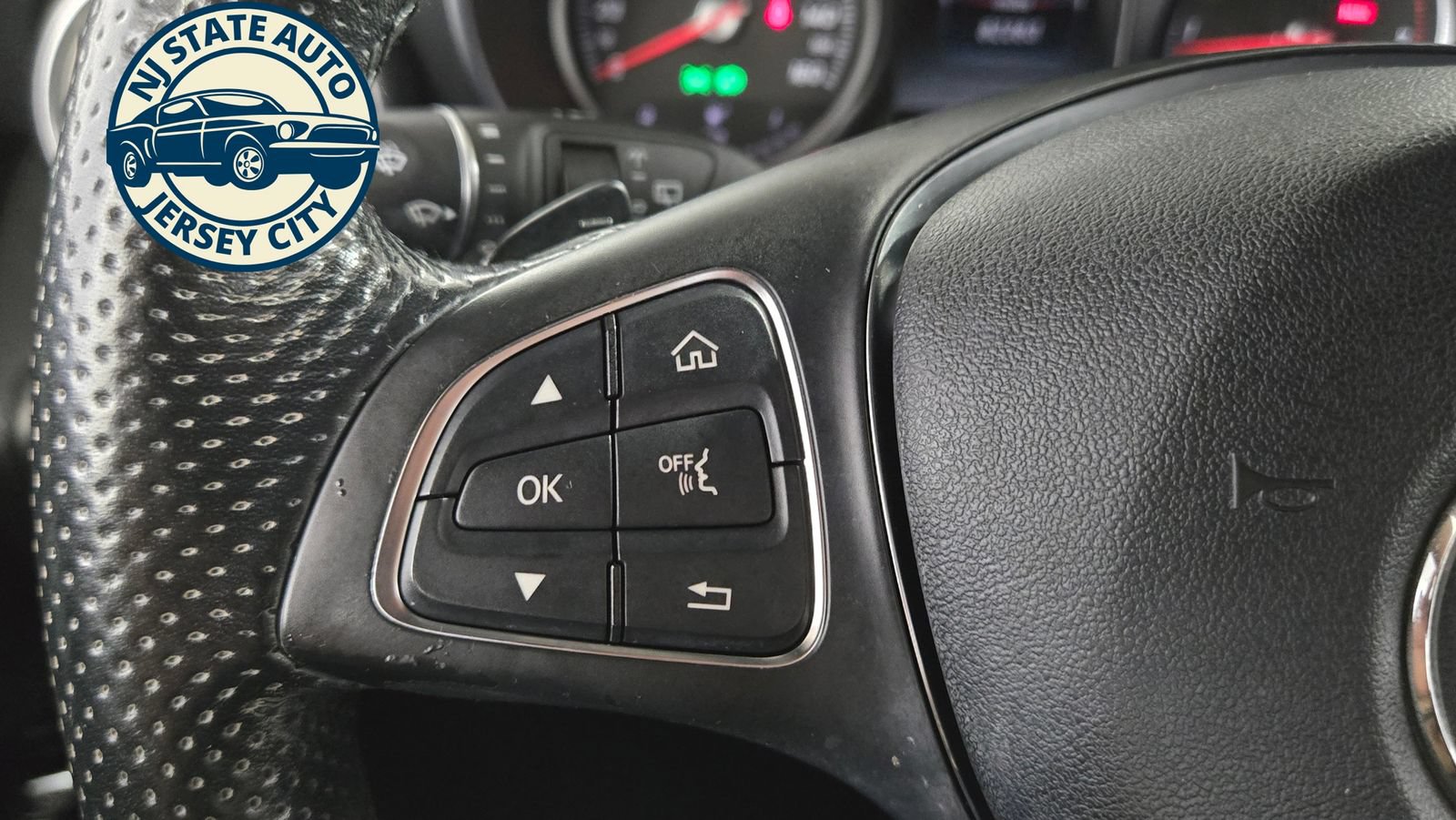 Used 2018 Mercedes-Benz GLC 300 4MATIC image 13