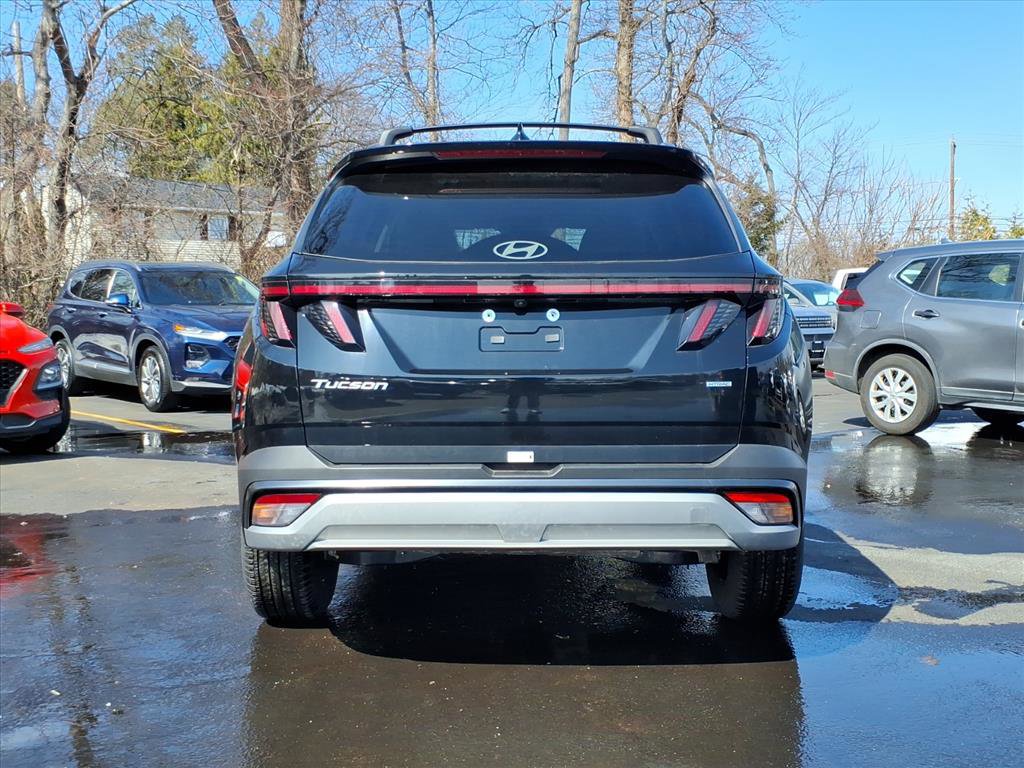 Certified 2025 Hyundai Tucson SEL AWD/4WD image 4