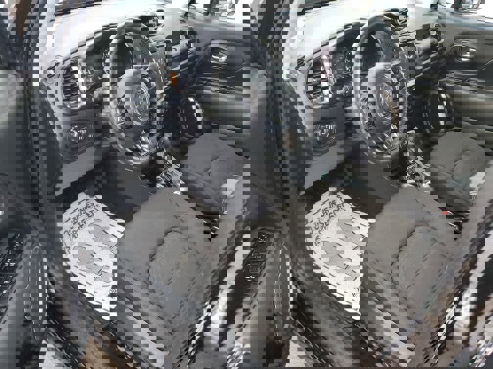 Used 2022 Jeep Renegade Latitude w/ Convenience Group image 12