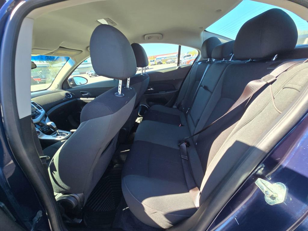 Used 2011 Chevrolet Cruze LT FWD image 12