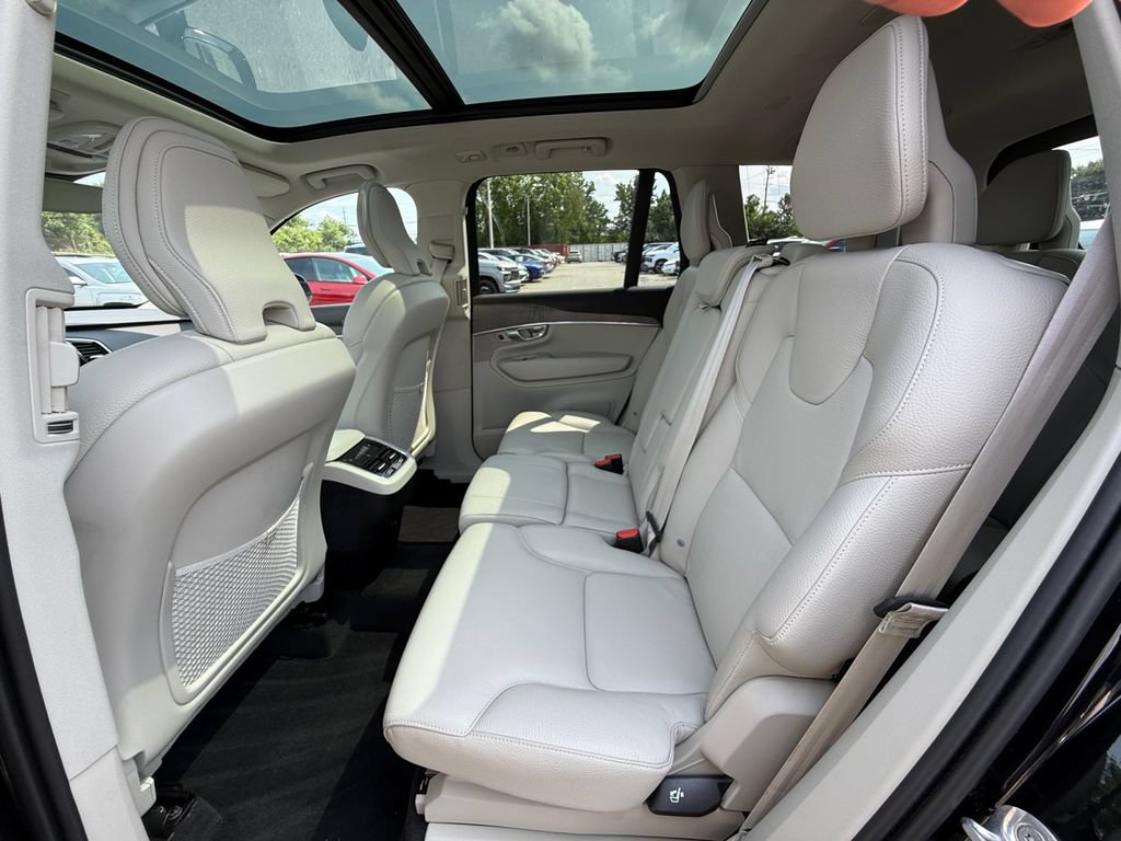 Used 2023 Volvo XC90 B6 Plus w/ Protection Package Premier AWD/4WD image 28