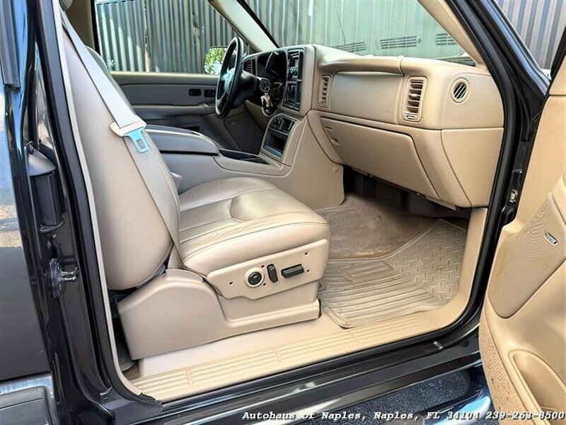 Used 2004 Chevrolet Silverado 2500 LT image 32