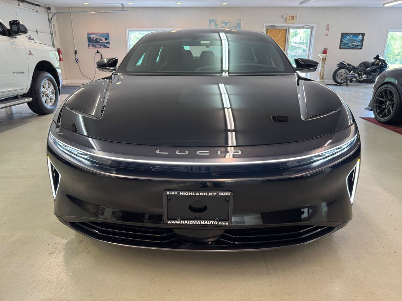 Used 2023 Lucid Air Touring AWD/4WD image 28