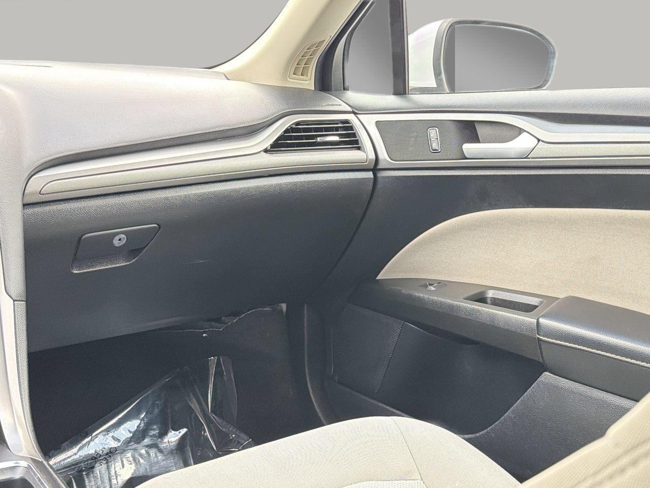 Used 2019 Ford Fusion S FWD image 15