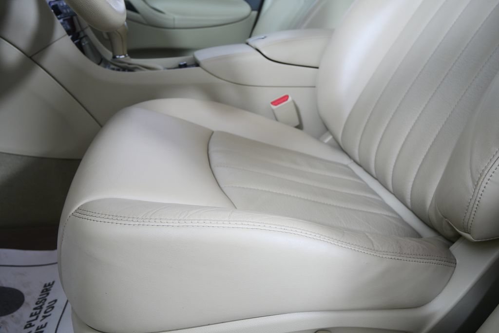 Used 2014 INFINITI QX50 Journey w/ Premium Package RWD image 9