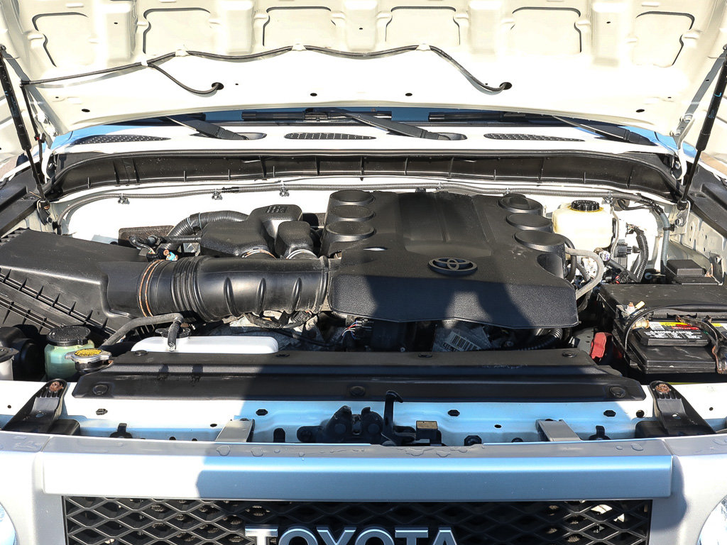 Used 2013 Toyota FJ Cruiser 4WD w/ Upgrade Pkg image 21