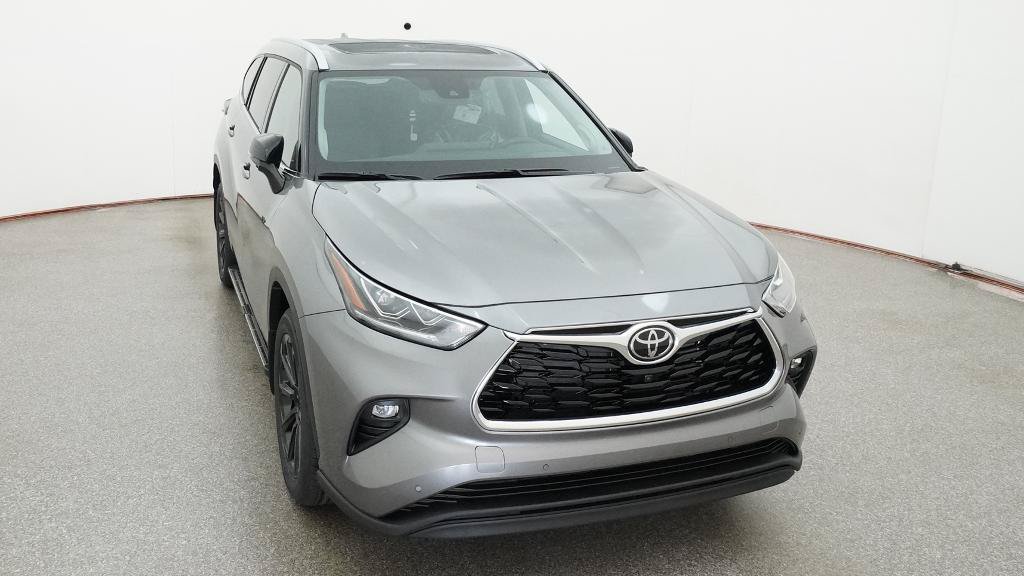 New 2026 Toyota Highlander Limited AWD/4WD image 17