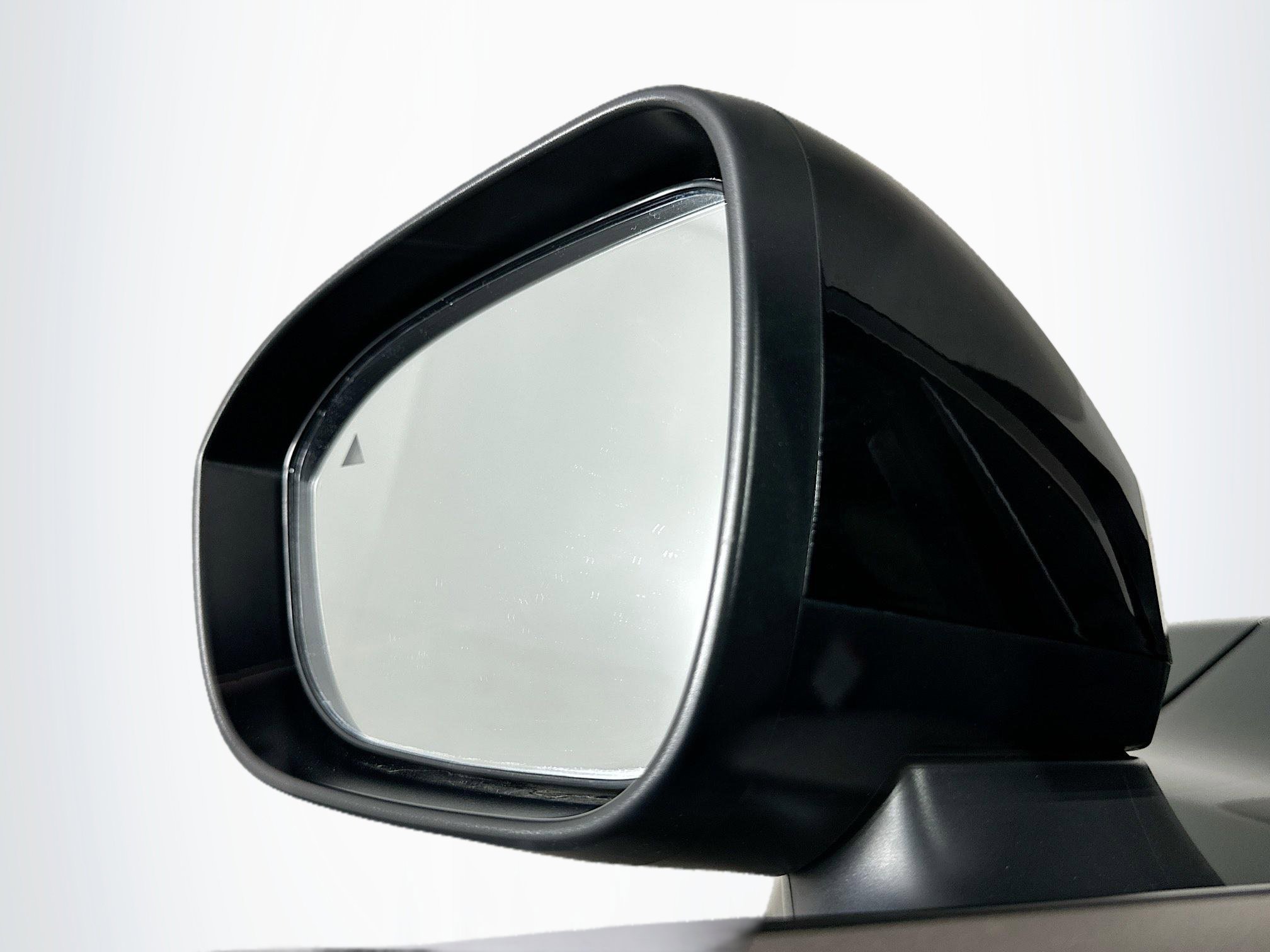 Used 2023 Nissan Rogue SV image 16