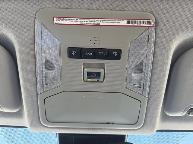 Used 2021 Toyota RAV4 LE FWD image 28