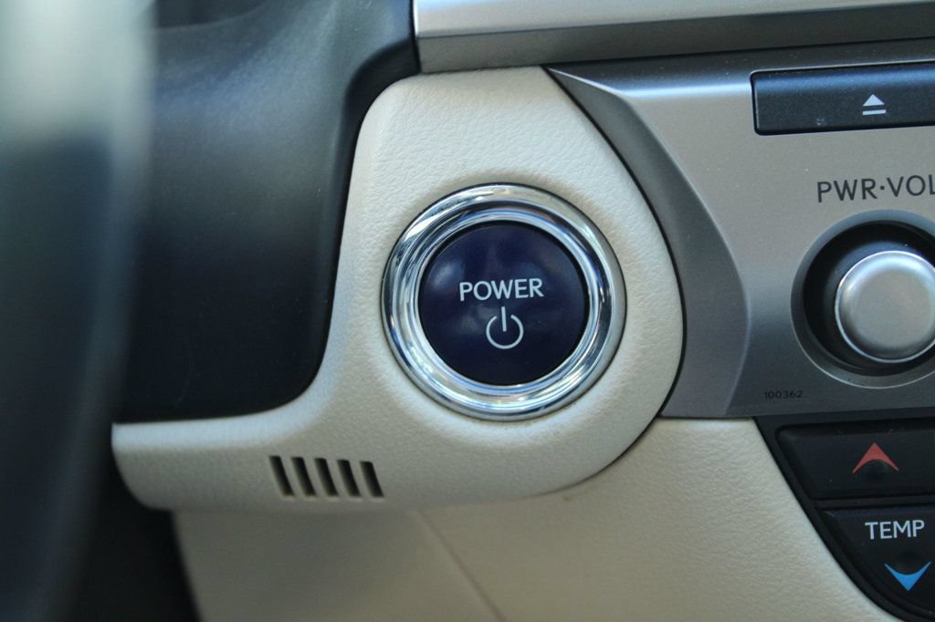 Used 2014 Lexus ES 300h w/ Luxury Package w/Bamboo Trim FWD image 21