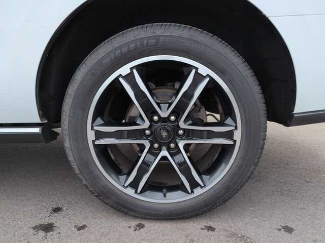 Certified 2020 Ford Expedition Limited w/ Special Edition Package AWD/4WD image 11