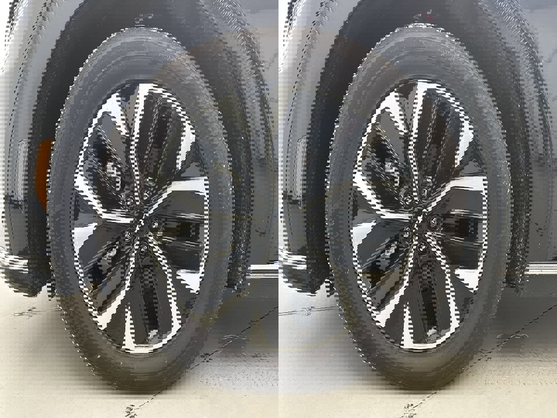 Used 2024 Kia EV6 Wind image 26