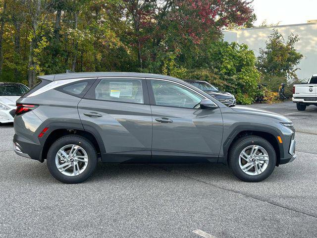 New 2026 Hyundai Tucson SE image 2
