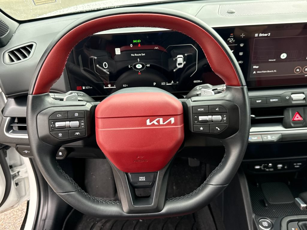 Used 2025 Kia K4 GT-Line w/ GT-Line Premium Package FWD image 15