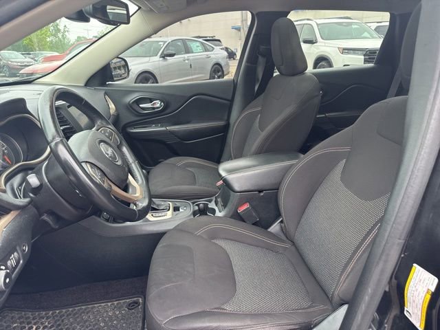 Used 2016 Jeep Cherokee 75th Anniversary AWD/4WD image 17