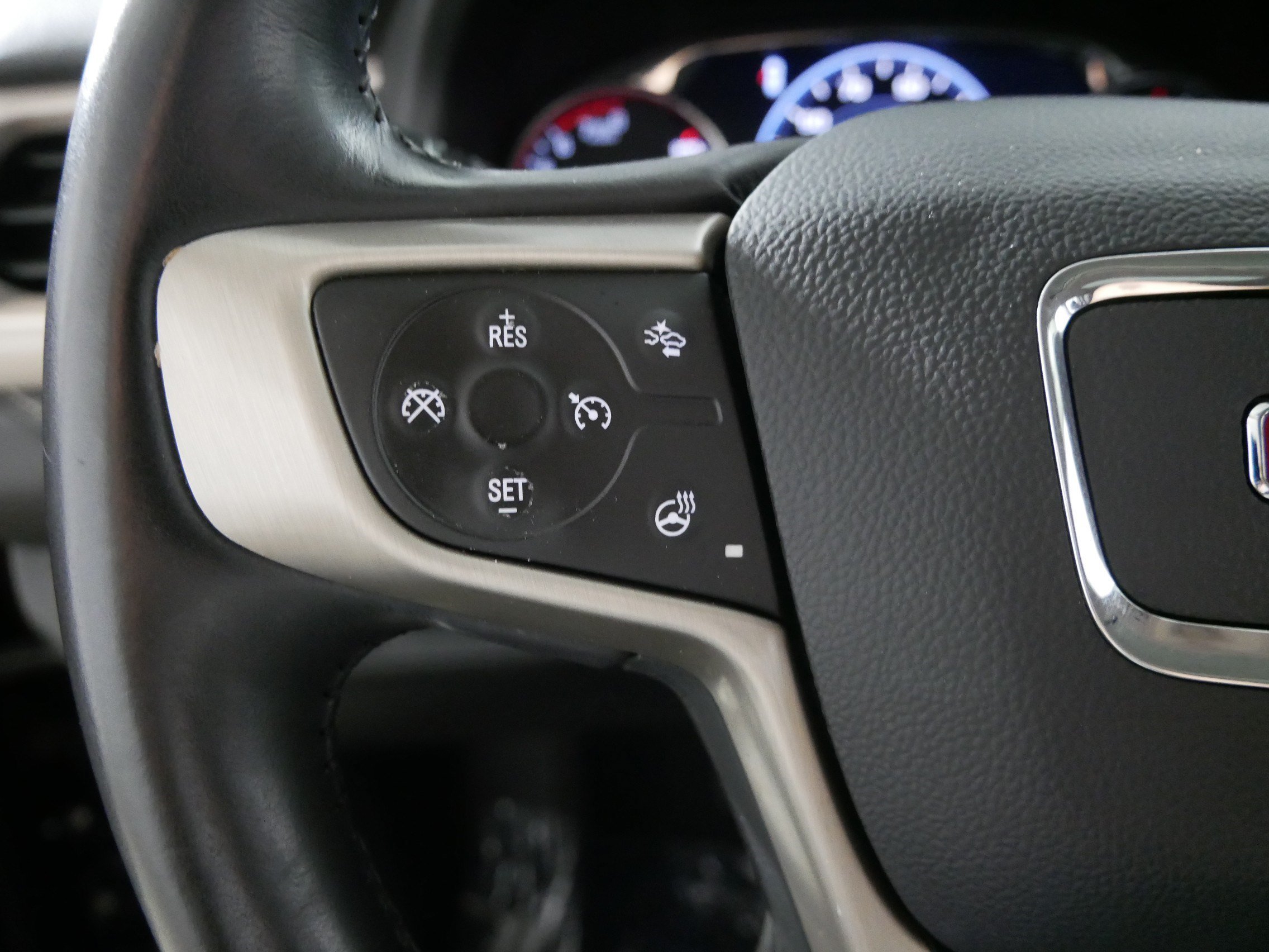 Certified 2022 GMC Acadia Denali w/ Denali Ultimate Package AWD/4WD image 27