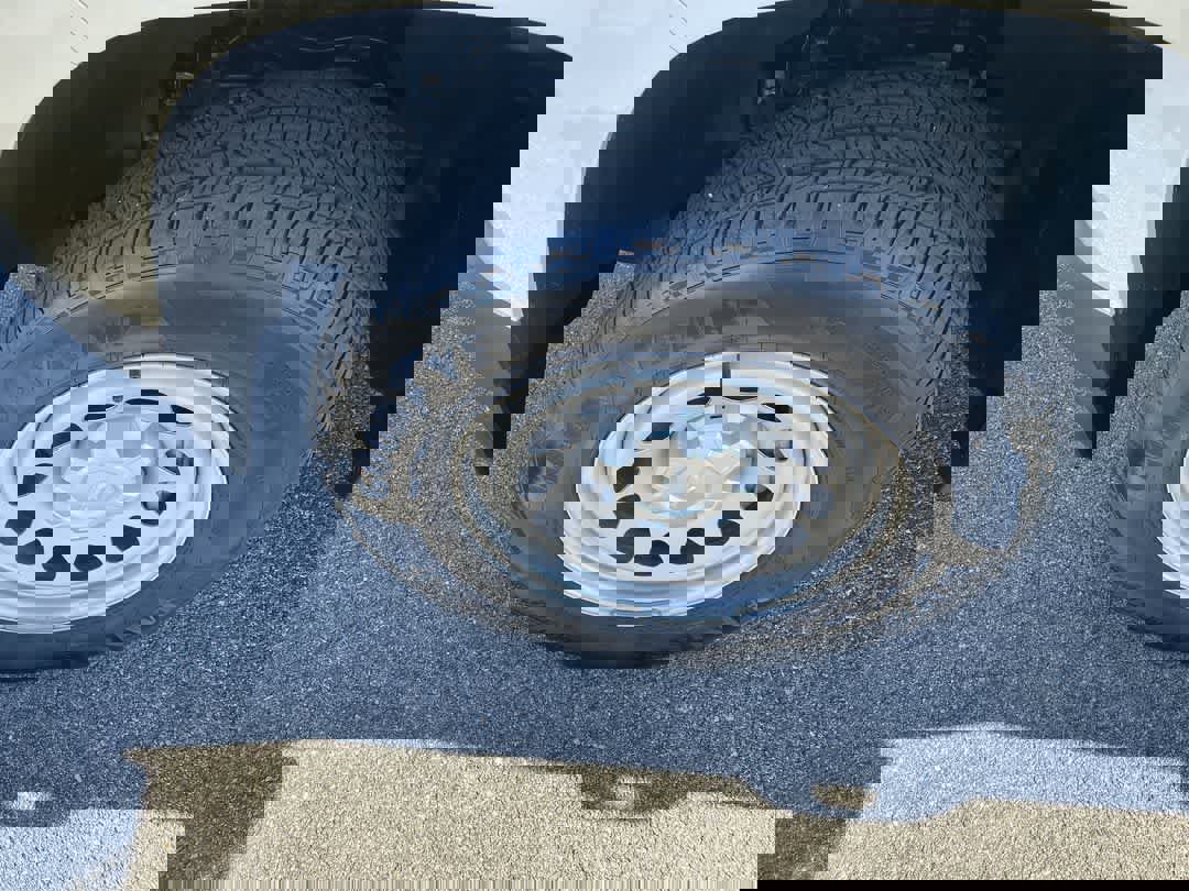 Used 2023 Chevrolet Colorado W/T image 10