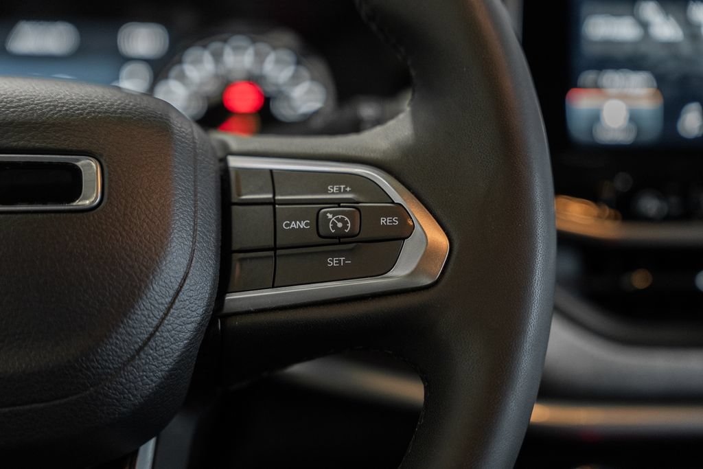 Certified 2023 Jeep Compass Latitude AWD/4WD image 20