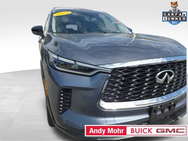 Used 2023 INFINITI QX60 Sensory w/ Vision Package AWD/4WD image 2
