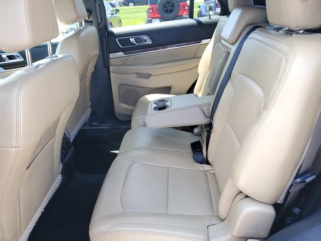 Used 2017 Ford Explorer Limited FWD image 13