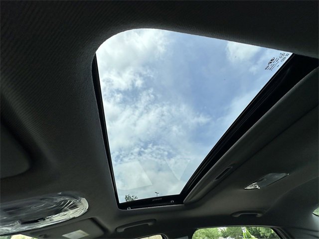 Used 2024 Hyundai Elantra SEL w/ Convenience Package image 34