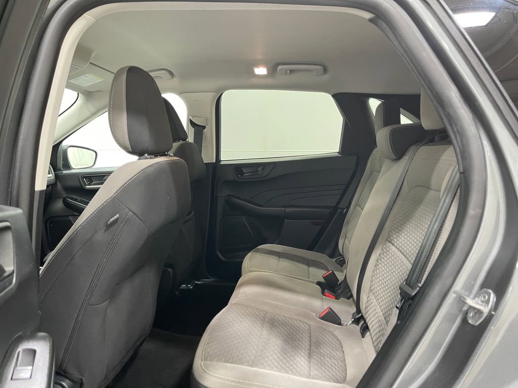 Used 2022 Ford Escape SE w/ Cold Weather Package image 28