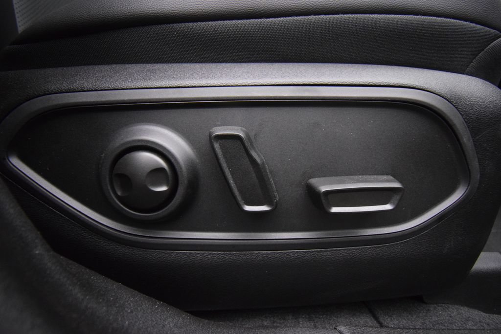 New 2026 Jeep Cherokee Limited AWD/4WD image 18