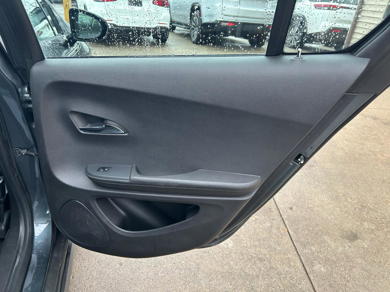 Used 2013 Chevrolet Volt w/ Comfort Package image 15