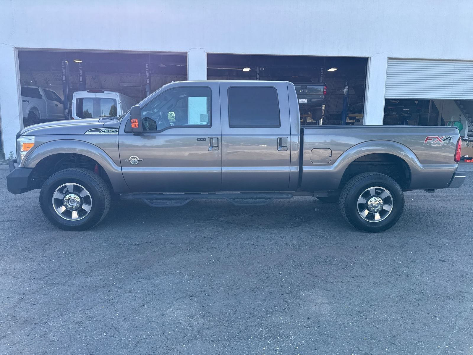 Used 2012 Ford F350 Lariat w/ FX4 Off Road Pkg AWD/4WD image 2