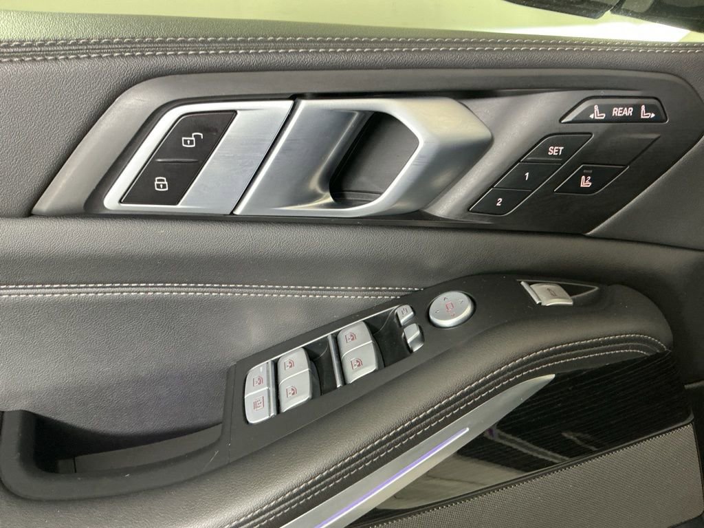 Certified 2023 BMW X7 xDrive40i w/ M Sport Package AWD/4WD image 18