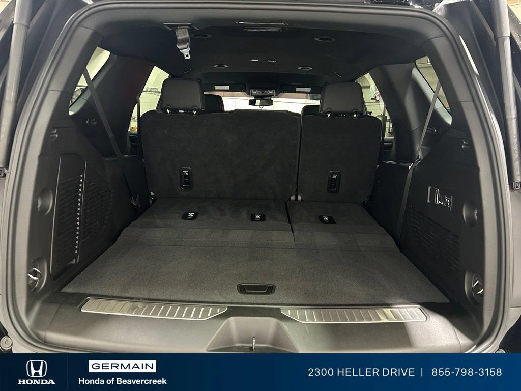 Used 2025 GMC Yukon AT4 AWD/4WD image 31