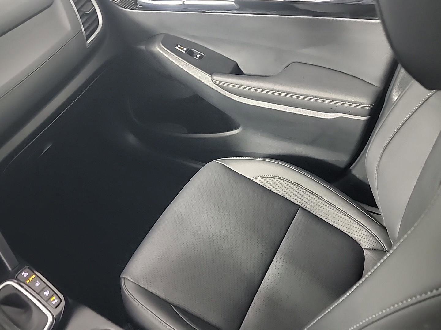 Used 2025 Kia Seltos EX image 23