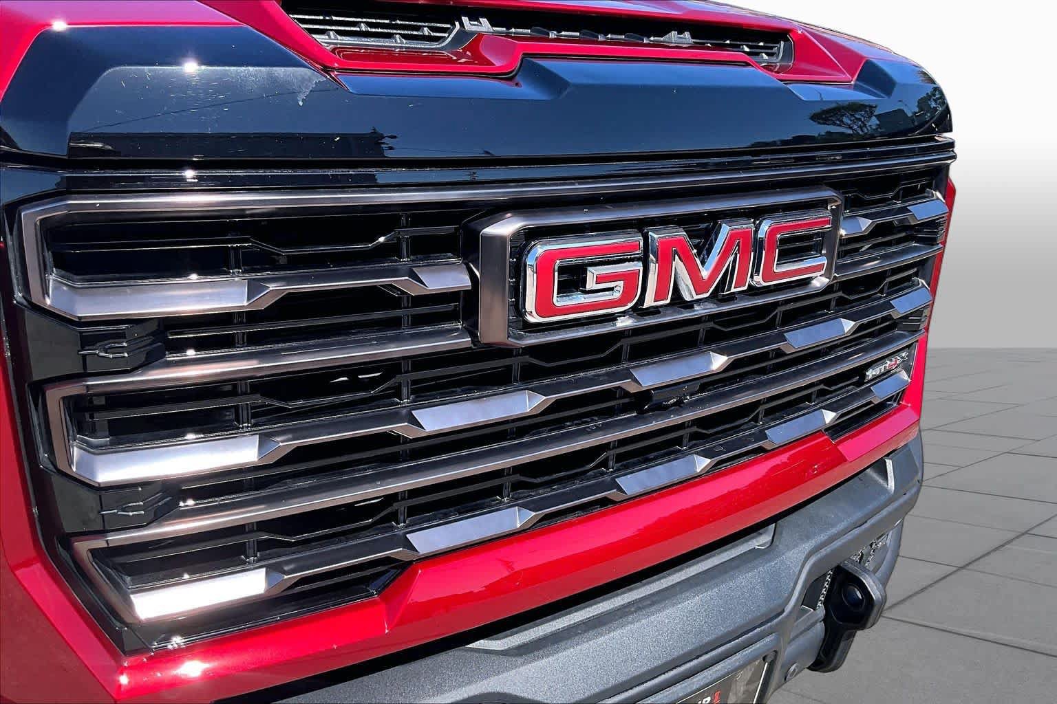 Used 2025 GMC Sierra 2500 AT4X w/ AT4X AEV Edition AWD/4WD image 30