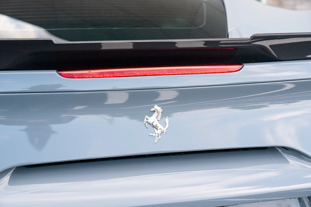 Used 2016 Ferrari 488 GTB RWD image 17