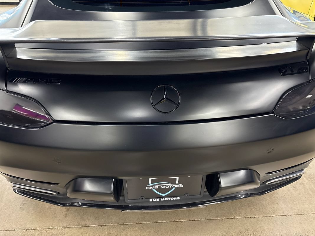 Used 2016 Mercedes-Benz AMG GT S w/ Exclusive Interior Package image 29