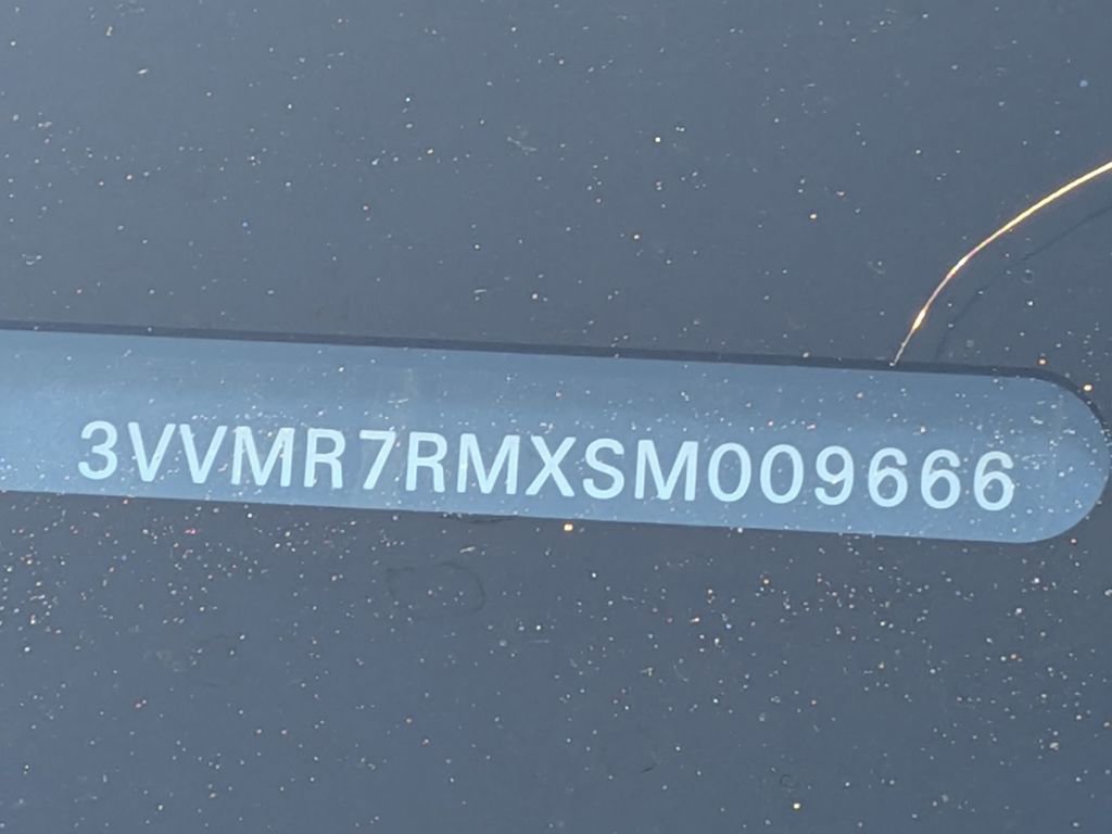 Used 2025 Volkswagen Tiguan SE w/ Panoramic Sunroof Package AWD/4WD image 35