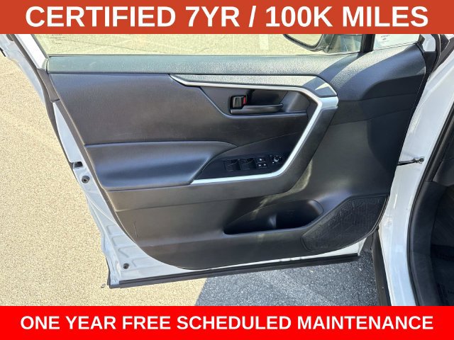 Used 2024 Toyota RAV4 LE AWD/4WD image 13