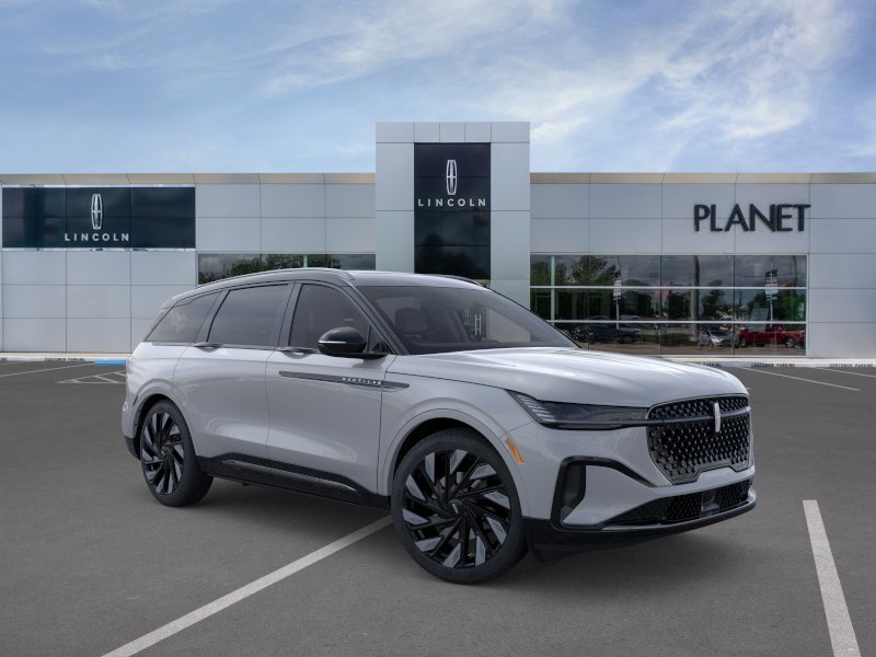 New 2026 Lincoln Nautilus Reserve w/ Jet Appearance Package AWD/4WD image 7