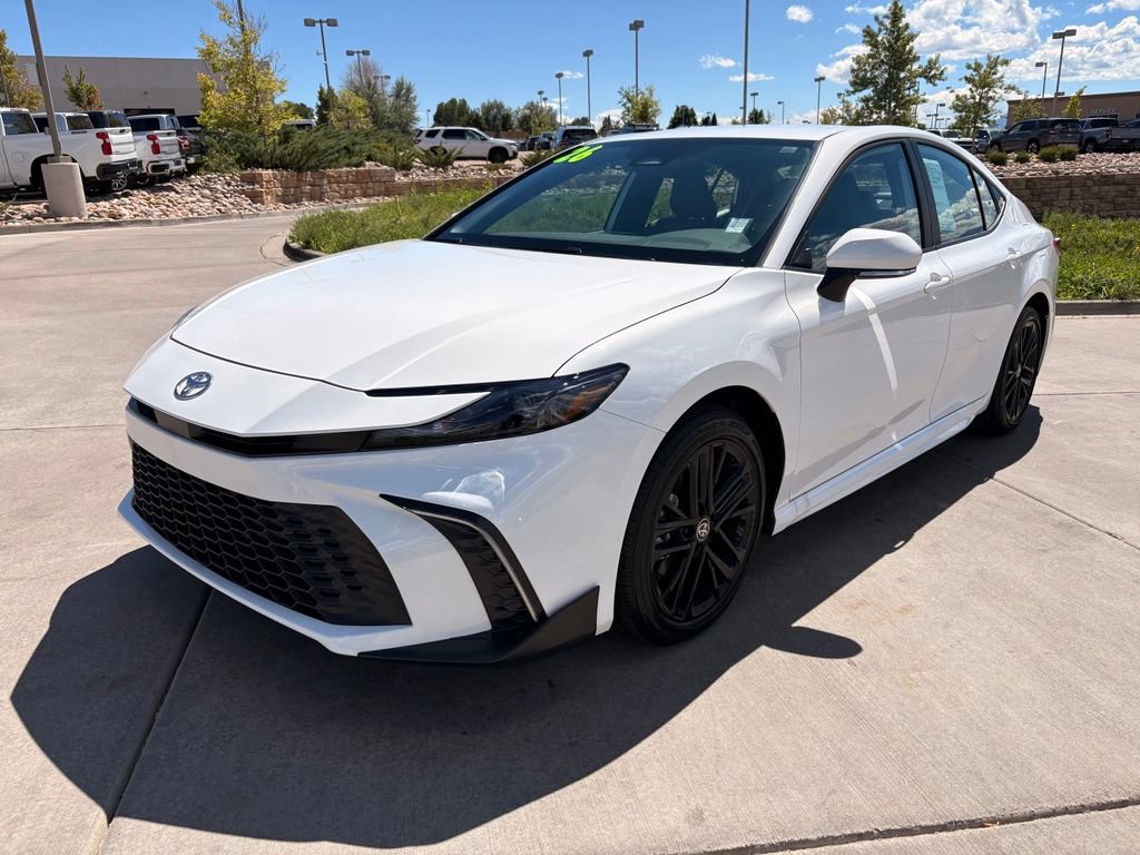 Used 2026 Toyota Camry SE FWD image 3