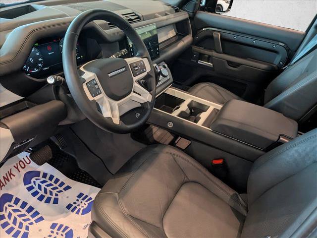 Used 2025 Land Rover Defender 110 X-Dynamic SE AWD/4WD image 8