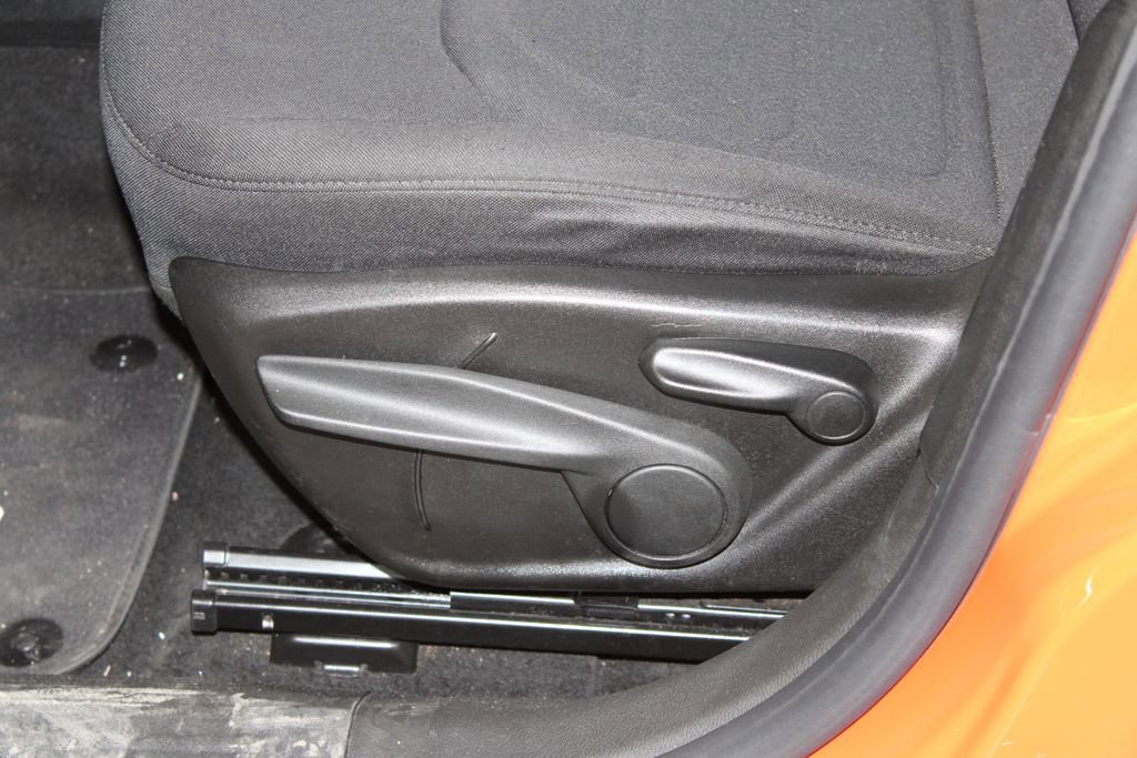 Used 2019 Jeep Renegade Latitude image 18