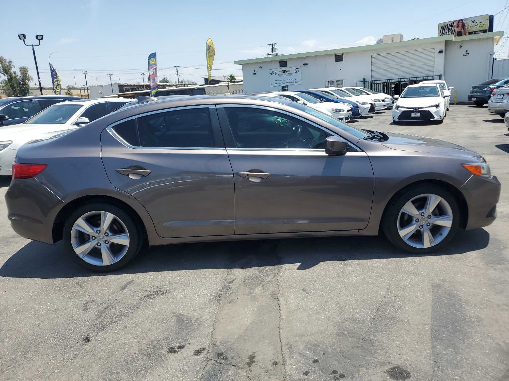 Used 2015 Acura ILX w/ Premium Package FWD image 8