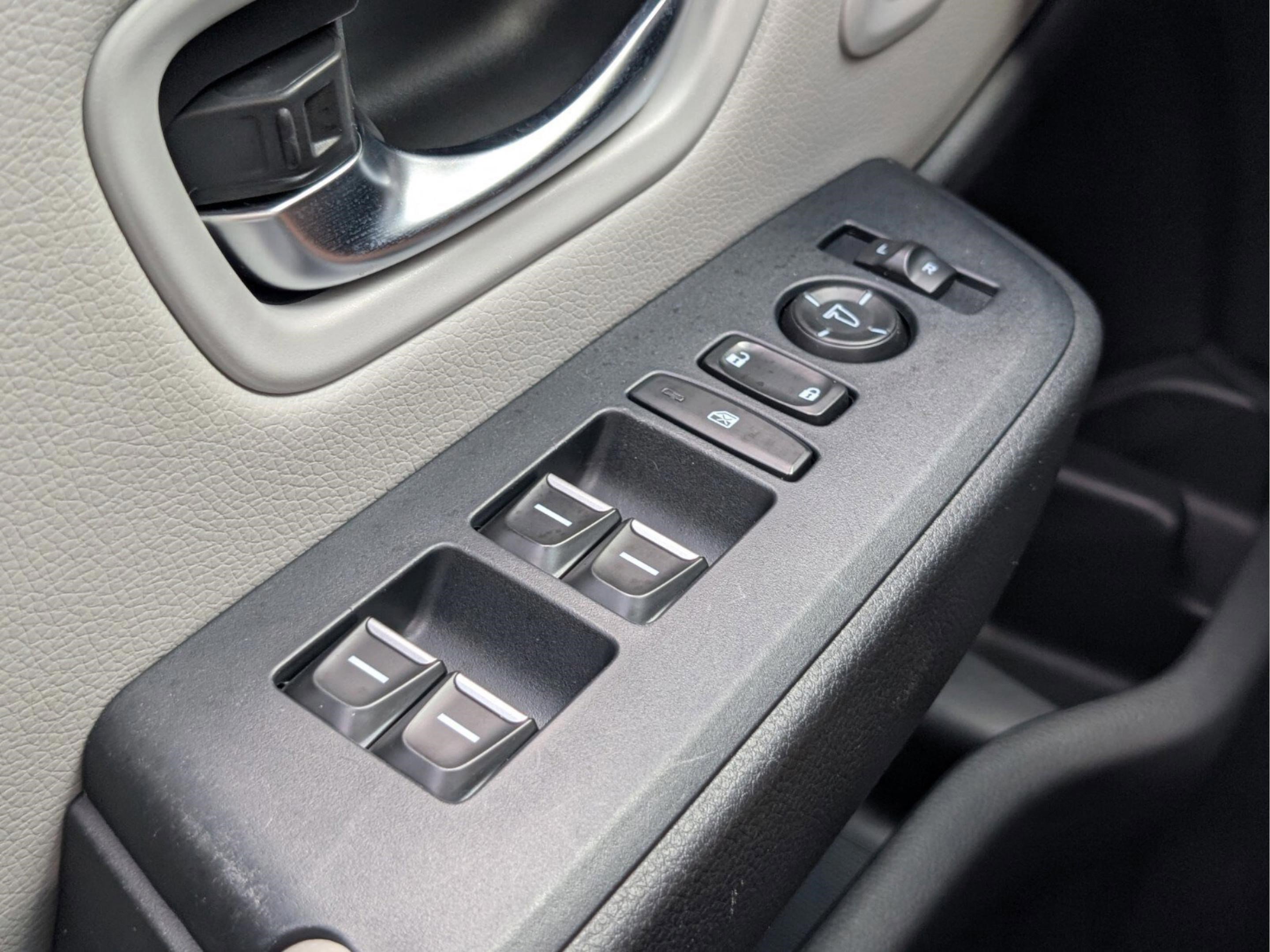 Used 2023 Honda Pilot Touring image 40
