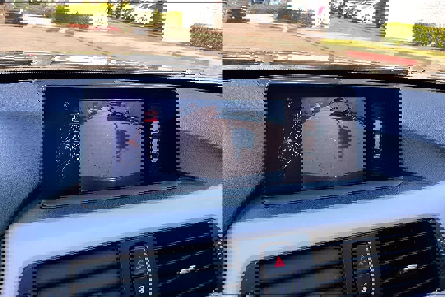 Used 2014 BMW 320i Sedan image 26