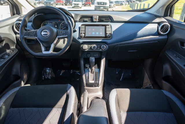 Certified 2025 Nissan Versa SV FWD image 27